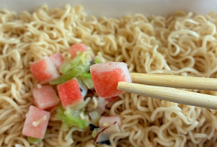 ペヤング 超大盛海老風味海鮮やきそば