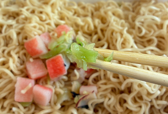 ペヤング 超大盛海老風味海鮮やきそば