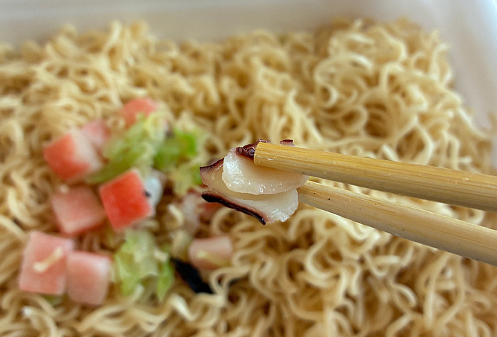 ペヤング 超大盛海老風味海鮮やきそば