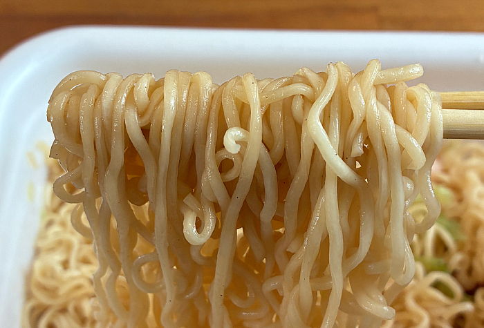 ペヤング 超大盛海老風味海鮮やきそば