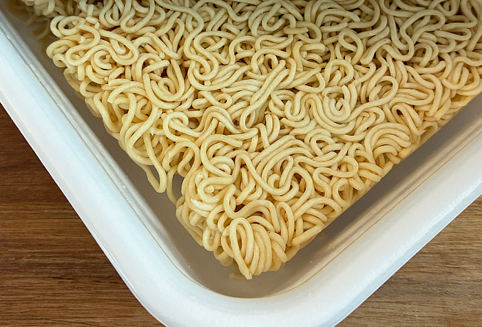 ペヤング 超大盛海老風味海鮮やきそば