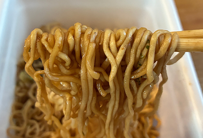 ペヤングソースやきそば マシマシお肉