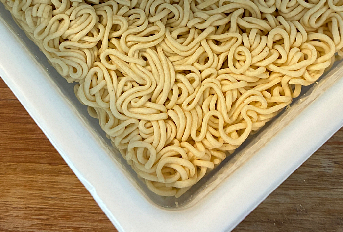 ペヤングソースやきそば マシマシお肉