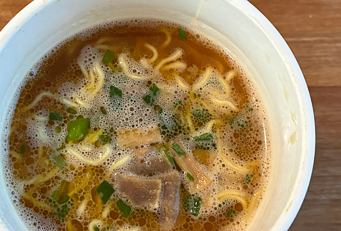 支那そばや監修 芳醇鶏油醤油らぁ麺