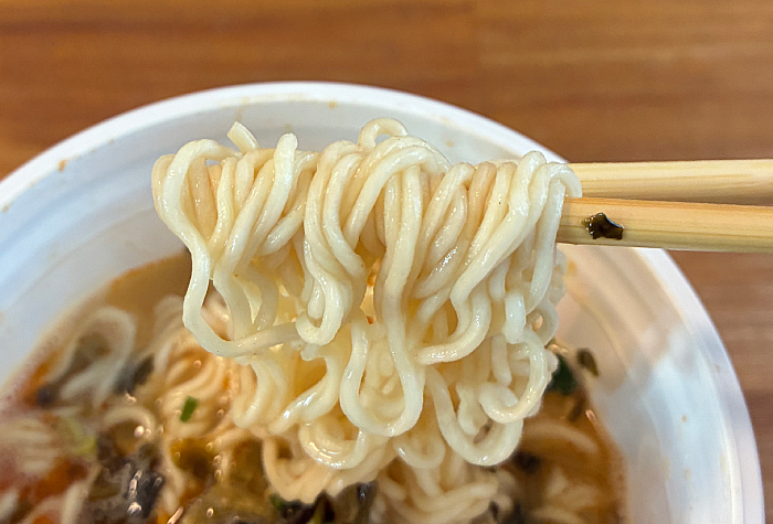 博多純情らーめんShinShin監修 辛高菜豚骨らーめん