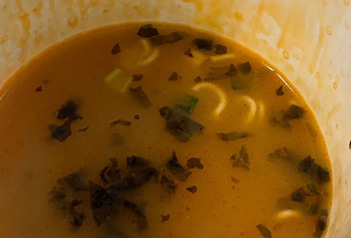 博多純情らーめんShinShin監修 辛高菜豚骨らーめん