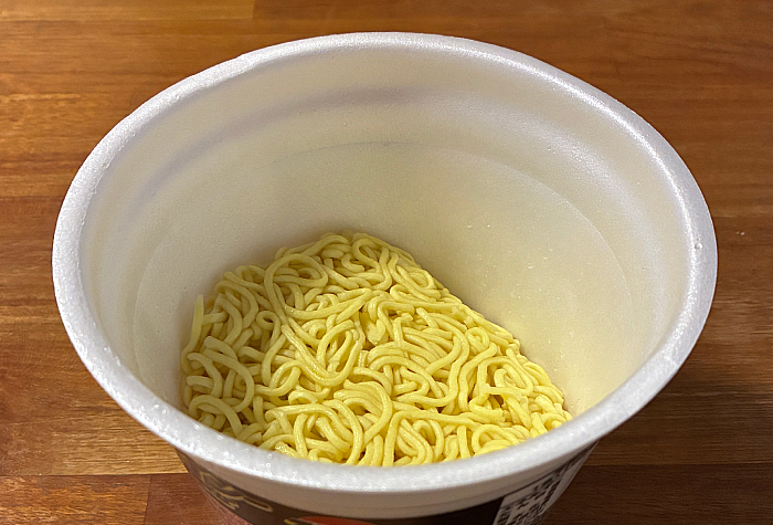 スーパーカップ スパイシーソース焼そば