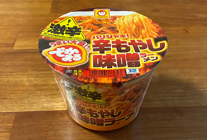 でかまる バリシャキ!辛もやし味噌ラーメン 激辛