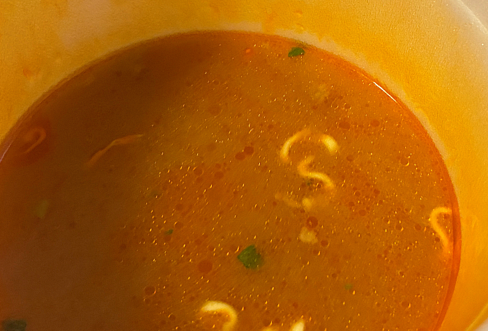 でかまる バリシャキ!辛もやし味噌ラーメン 激辛