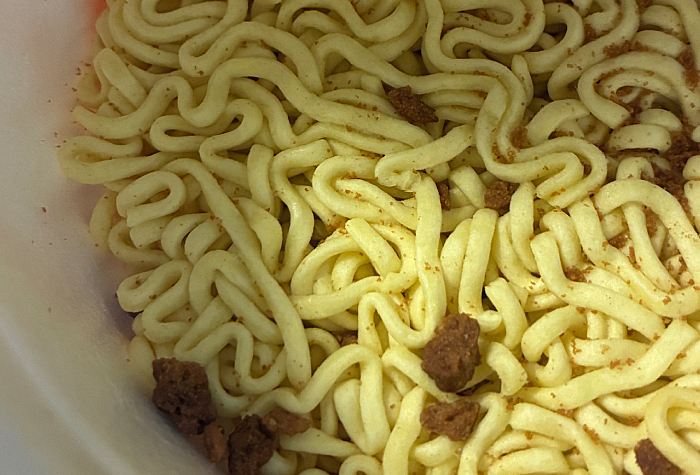 でかまる バリシャキ!辛もやし味噌ラーメン 激辛