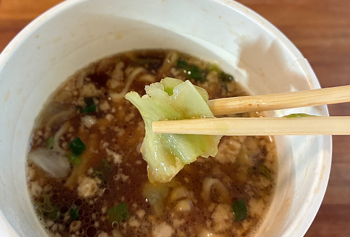 ファミマル 背脂ニンニク醤油ラーメン
