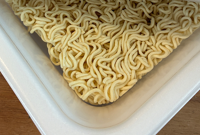 3つ星ローソン 麺大盛り たらこ味焼そば