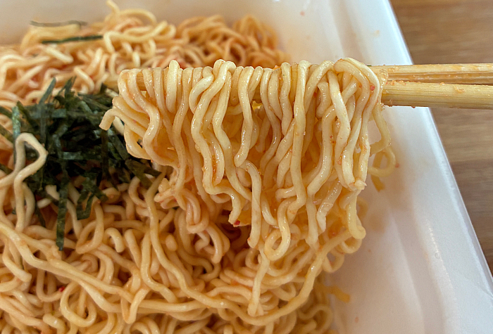 3つ星ローソン 麺大盛り たらこ味焼そば