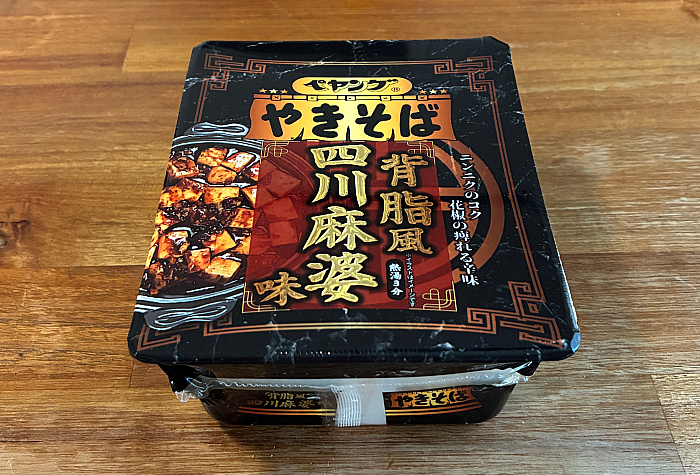 ペヤング 背脂風四川麻婆味やきそば