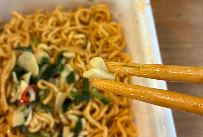 ペヤング 背脂風四川麻婆味やきそば