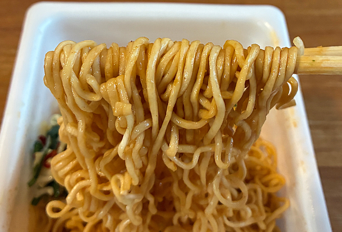 ペヤング 背脂風四川麻婆味やきそば