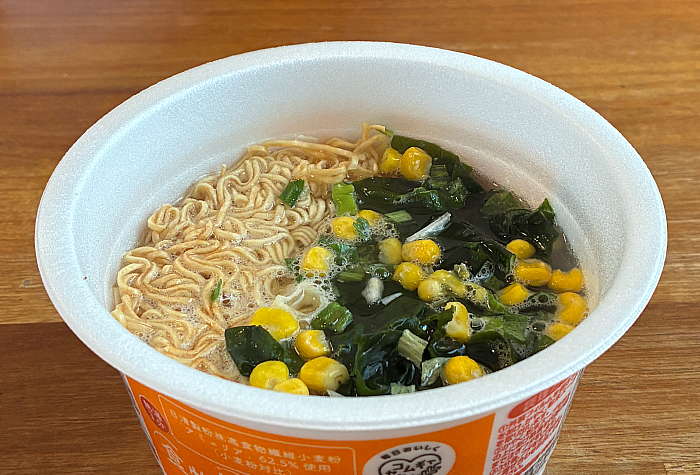 ペヤング 食物繊維たっぷりヌードル