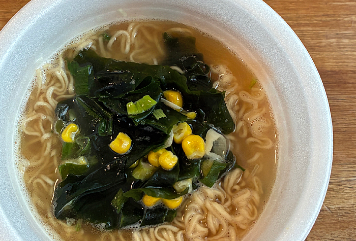 ペヤング 食物繊維たっぷりヌードル