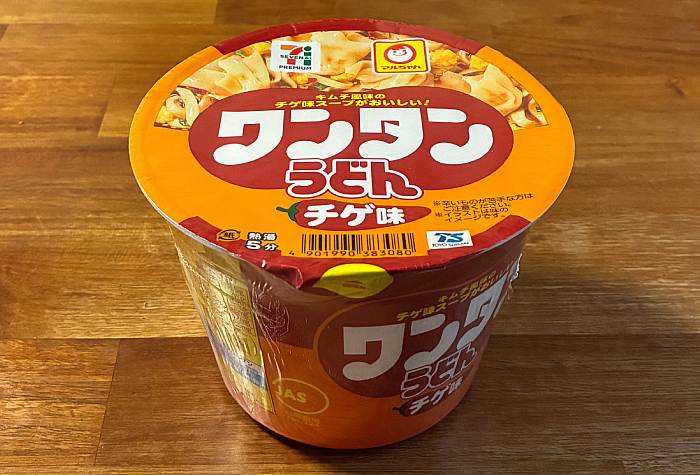 セブンプレミアム ワンタンうどん チゲ味