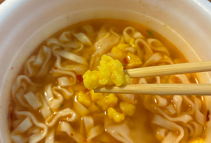 セブンプレミアム ワンタンうどん チゲ味