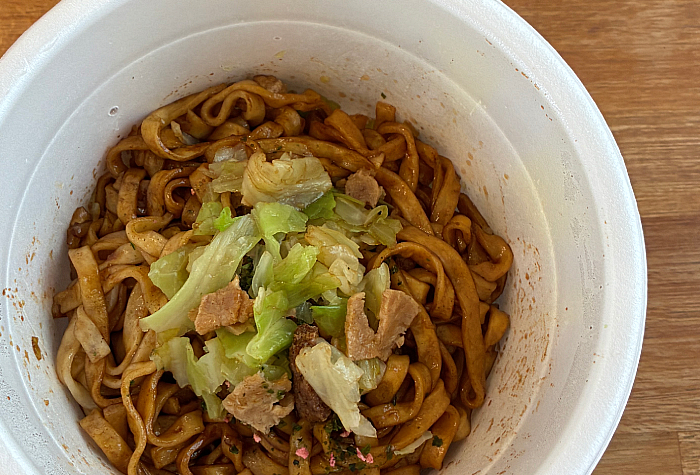 日清の汁なしどん兵衛 だしソース焼うどん