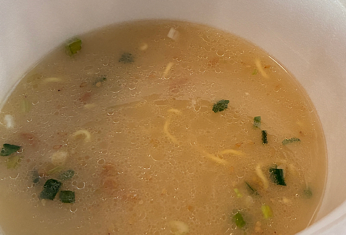 スーパーカップ超大盛り×ROF‐MAO 特まろ豚骨ラーメン