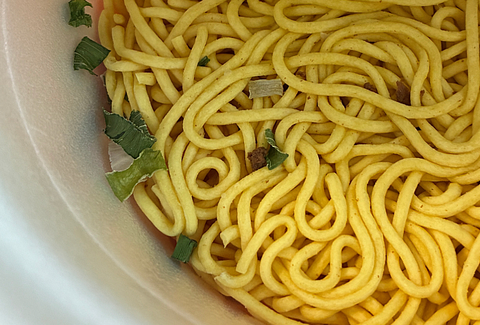 スーパーカップ1.5倍×ROF‐MAO トマトカレー味ラーメン