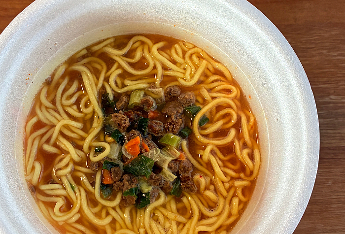 スーパーカップ1.5倍×ROF‐MAO トマトカレー味ラーメン