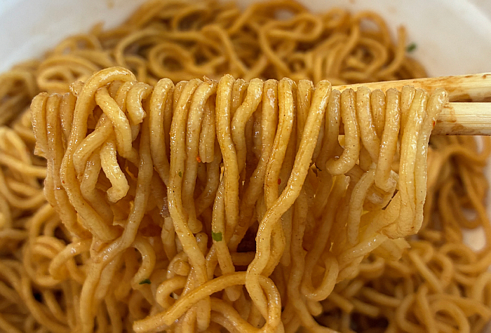 日清焼そばU.F.O. だしソースきつね焼そば