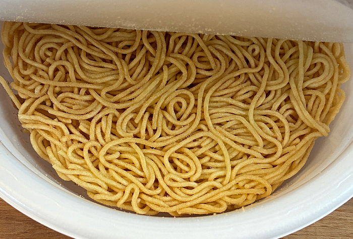 日清焼そばU.F.O. だしソースきつね焼そば