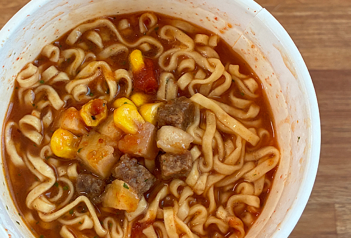 カップヌードル スパイスSHOCKカレー