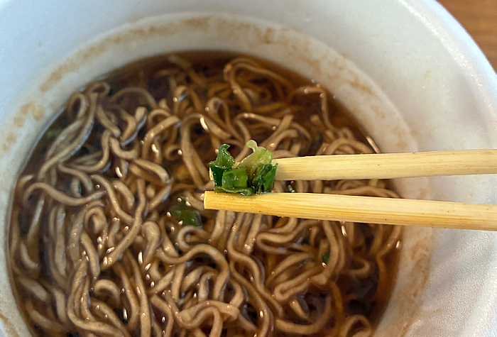 ローソン 麺大盛り 鰹だし香るそば