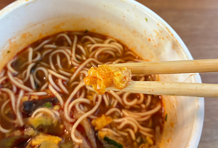 セブンプレミアム 辛だるま 激辛玉子とじ麺
