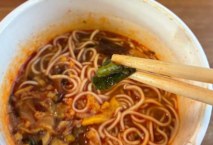 セブンプレミアム 辛だるま 激辛玉子とじ麺