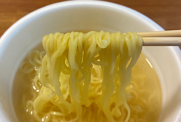 ローソン スープ激うま！函館塩ラーメン