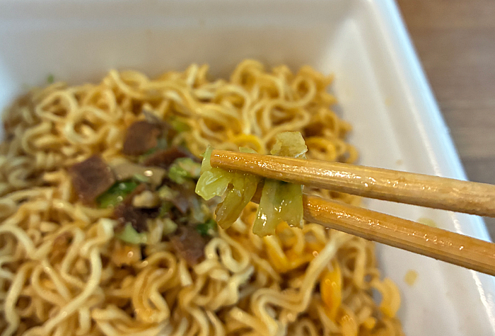 NEO油そば TOMORROW NEVER NOODLES監修 舞茸香る牛油そば