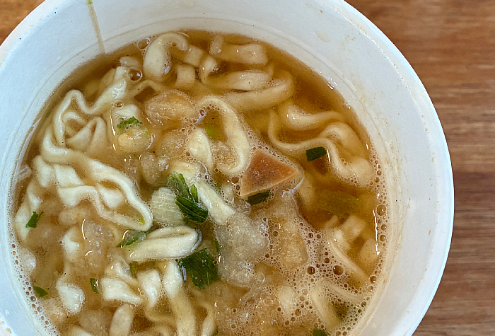 サッポロ一番　ご当地熱愛麺　うどんのどんどん監修 肉だしうどん