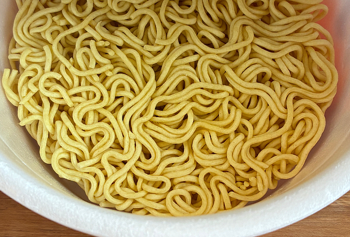 わかめラーメン 香るお出汁 鰹荒節仕立てわさび醤油味