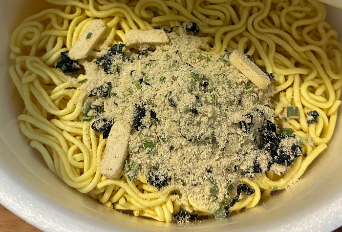 わかめラーメン 香るお出汁 利尻昆布仕立てゆず胡椒塩味