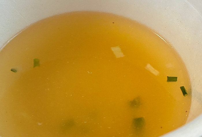 日清のラーメン屋さんどんぶり 札幌名店監修 ワンタン中華そば しお