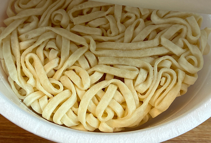 日清のどん兵衛 ボストン風クラムチャウダーうどん