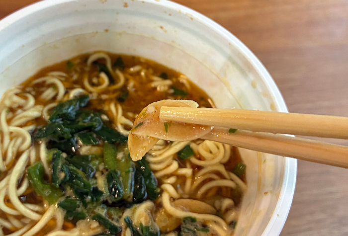 ふくちゃんラーメン監修 ニラキムチ風味 コクとキレの豚骨ラーメン