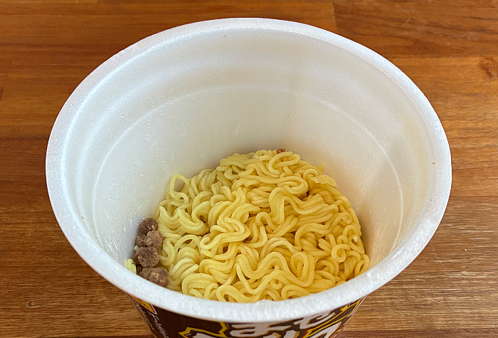 まぜそば ごつ盛り にんにく醤油