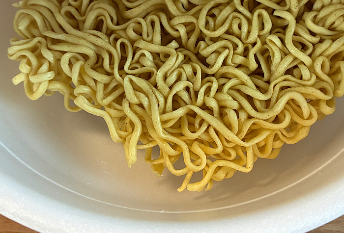 麺処井の庄監修 辛め辛辛魚まぜそば