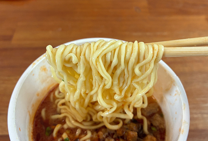 熊本ラーメン黒亭 旨辛豚そぼろ入りとんこつ