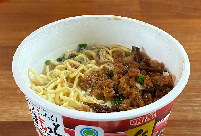 熊本ラーメン黒亭 旨辛豚そぼろ入りとんこつ
