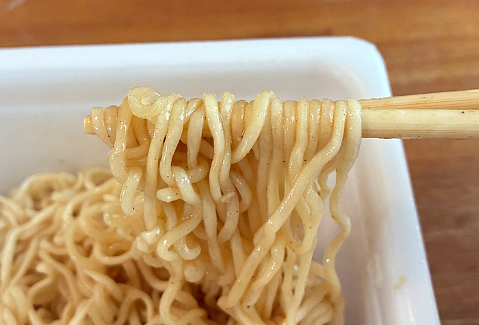 ペヤング 鶏塩まぜそば