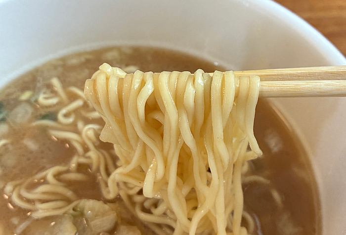マルちゃん正麺 カップ ニボツヨシ