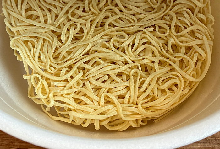 マルちゃん正麺 カップ ニボツヨシ