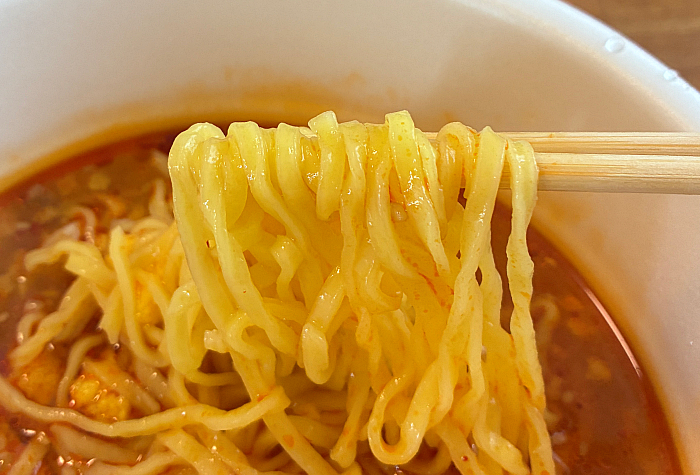 マルちゃん正麺 カップ にんにく塩担々麺